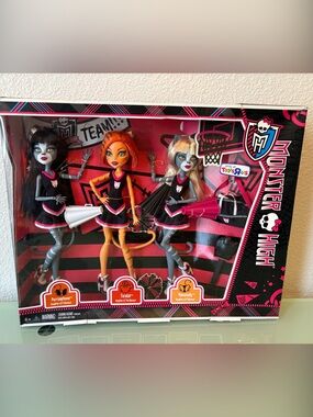 Rare 2012 Monster High Fearleading Cheer 3-pack Dolls - Wearcat Twins & Toralei